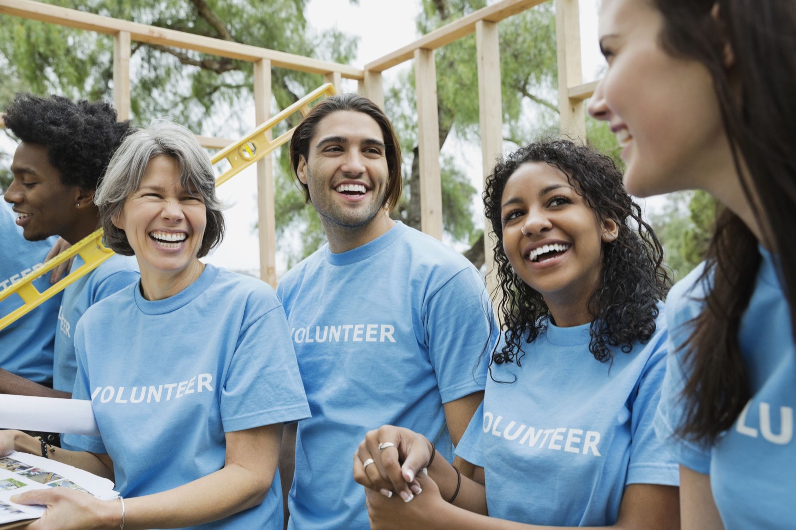 Employees volunteering together